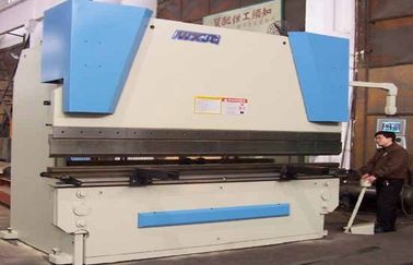 6mm V Groove CNC Hydraulic Press Brake Machinery for For Bending Steel Plates 160T / 3200mm